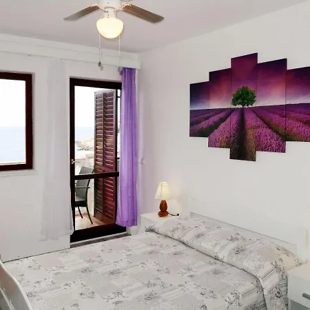 Borovina-1 By Interhome * Prigradica