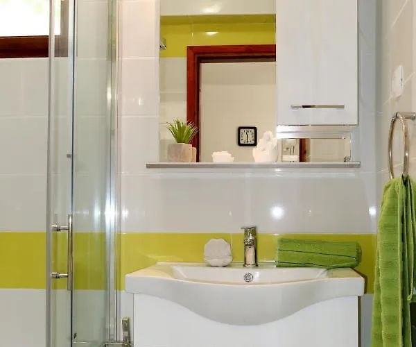 Borovina-1 By Interhome דירה